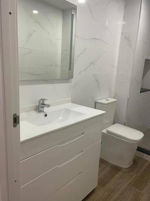 Moderno Apartamento En 埃尔切 外观 照片
